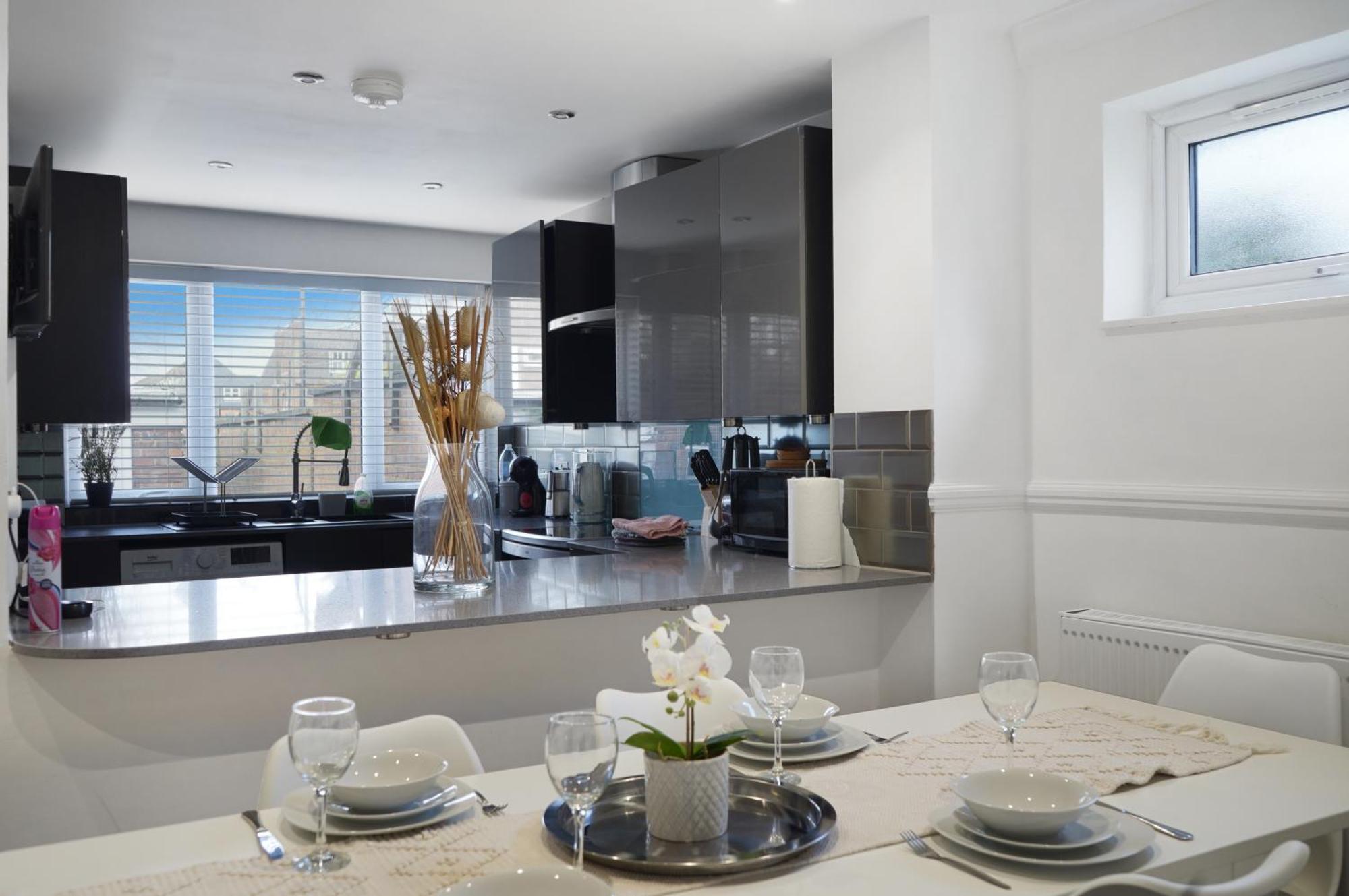 Stylish 3 Bedroom House Close To Streatham Hill Station Casa de férias